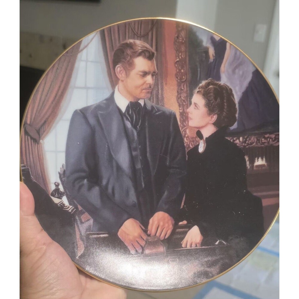 GONE WITH THE WIND COLLECTOR PLATE "AT CROSS PURPOSES"  1993 w/COA Original Box